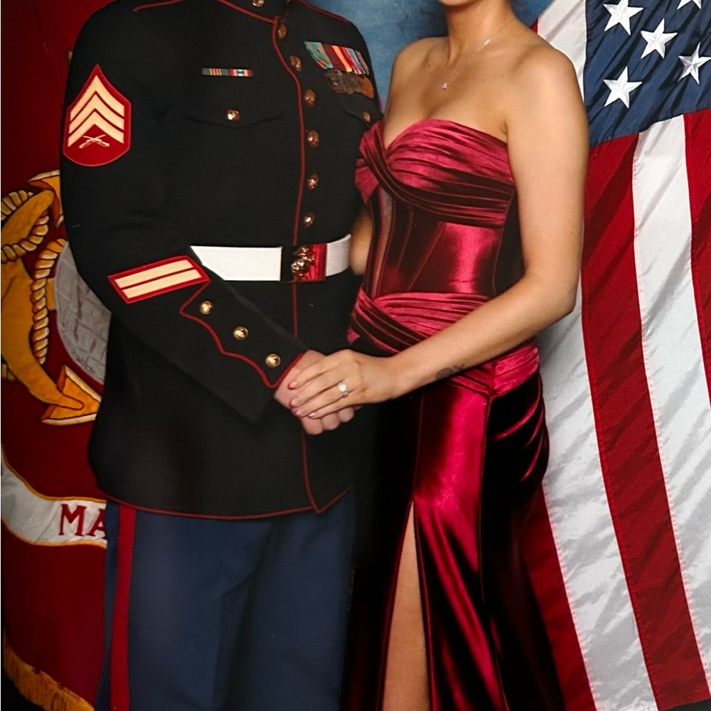Elegant Red Strapless Gown